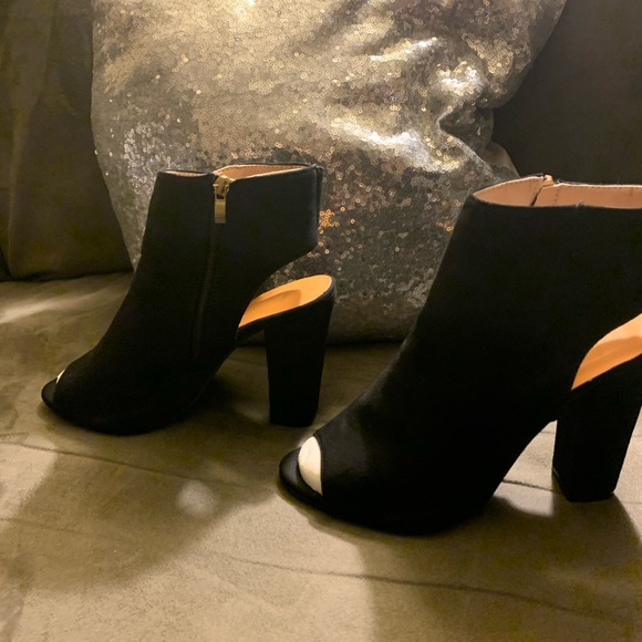 Black booties - Picture 4 of 4